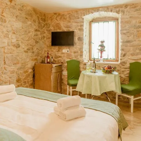 Guest house Stone House Luxury 4*