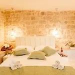Pensión Stone House Luxury Split
