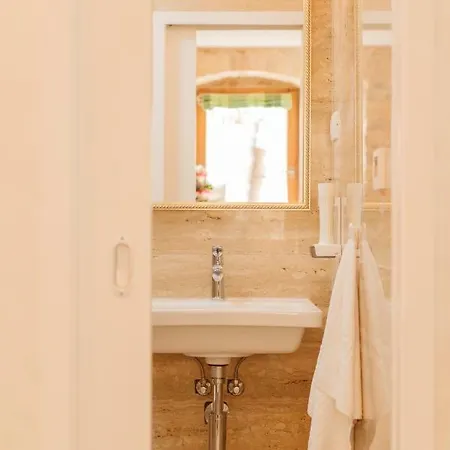 Stone House Luxury Gostinjska kuća 4*