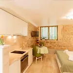 Stone House Luxury Maison d'hôtes 4*