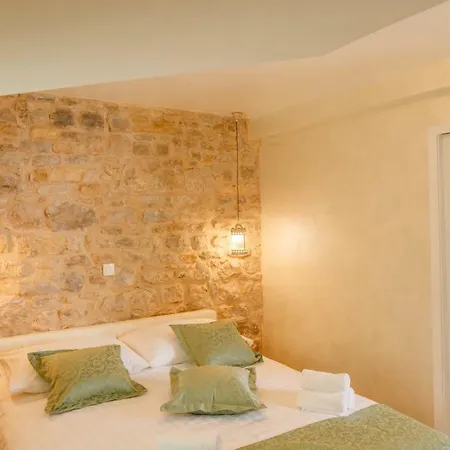 Stone House Luxury Affittacamere