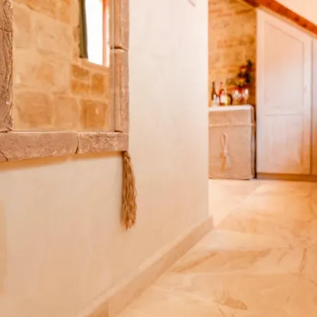 Stone House Luxury Affittacamere