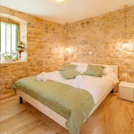 Stone House Luxury