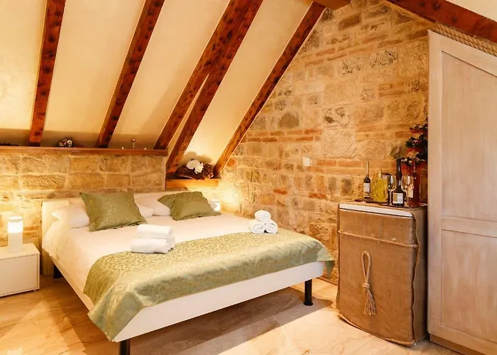 招待所 Stone House Luxury 斯普利特