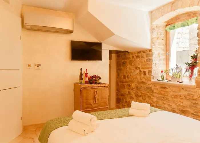 Stone House Luxury 4*